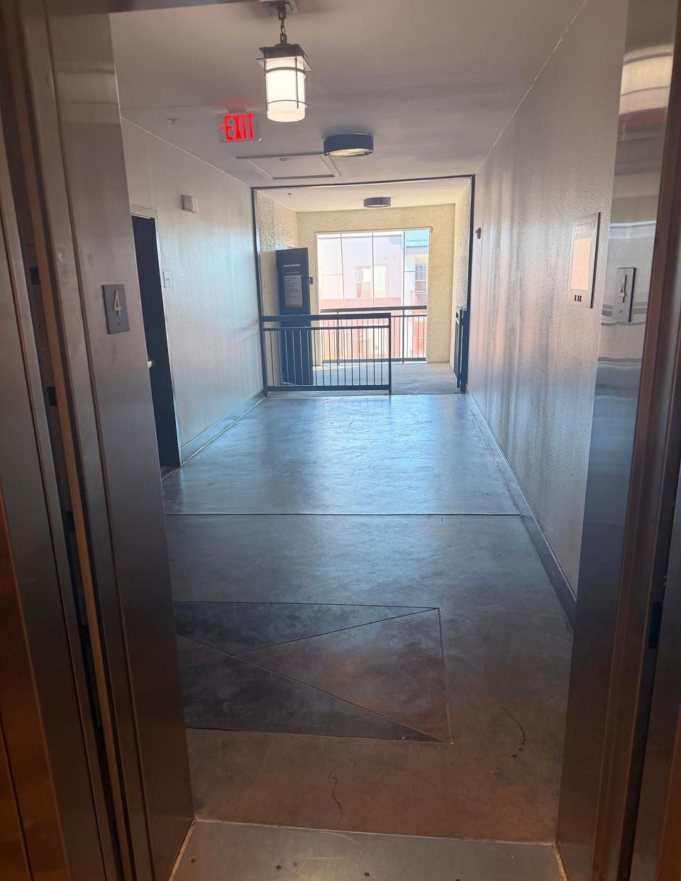 The fourth floor seen from the elevator doors